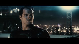 Batman v Superman: Dawn of Justice Clip italiana del film: Dio contro l'uomo