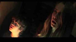 Lights Out - Terrore nel buio: Prima clip in italiano dal film: "Resta alla luce" - HD
