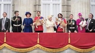 Natale a Londra - Dio salvi la Regina: Il teaser trailer del film - HD