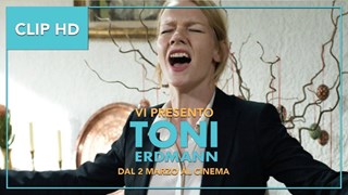Vi presento Toni Erdmann Clip italiana del film: Canzone