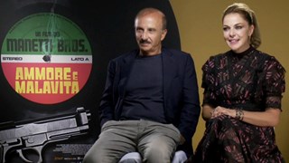 Ammore e malavita: La nostra intervista a Carlo Buccirosso e Claudia Gerini - HD
