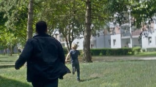 L'Affido - Una storia di violenza Clip Italiana in Esclusiva: La fuga di Julien - HD