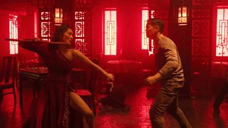 Il Nuova Trailer Ufficiale dal Film di Gabriele Mainetti - HD