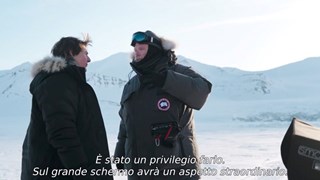 Il Cast sotto zero nella gelida location delle Svalbard in Norvegia, un luogo mozzafiato in tutti i sensi  - HD