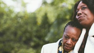 Scomode Verità: Il Trailer Ufficiale in Italiano del Film di Mike Leigh - HD